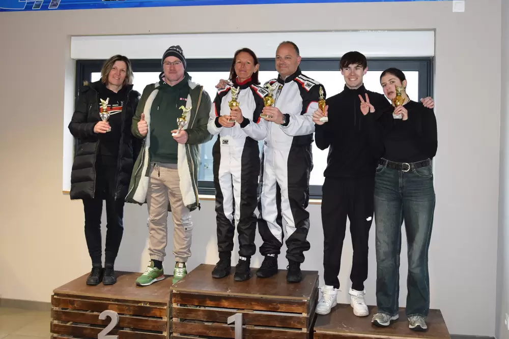 podium avec les vainqueurs de la course de la Saint Valentin du dimanche 9 février 2025 mati